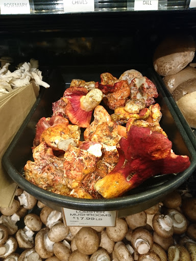 Grocery Store «New Seasons Market Hawthorne», reviews and photos, 4034 SE Hawthorne Blvd, Portland, OR 97214, USA