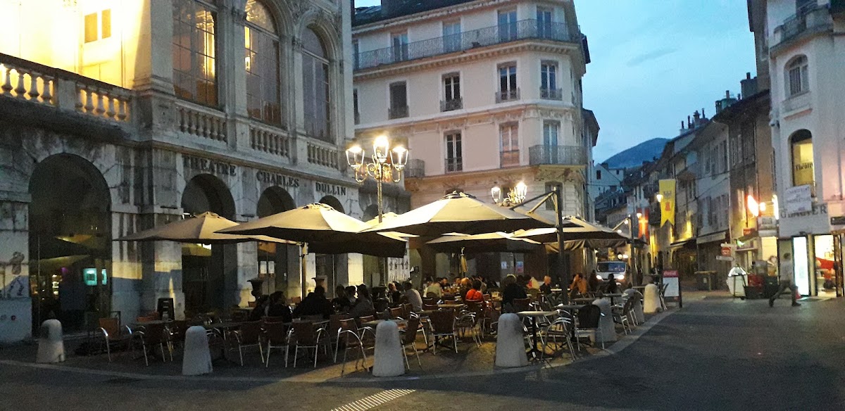 Bar tabac café du théâtre à Chambéry