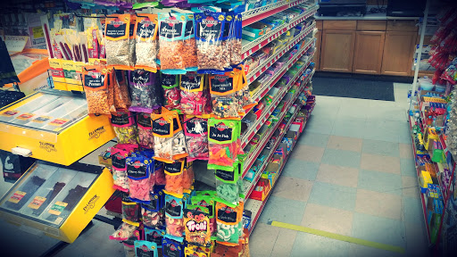 Convenience Store «K-V Bottle Shop», reviews and photos, 5200 Lake Isabella Blvd, Lake Isabella, CA 93240, USA