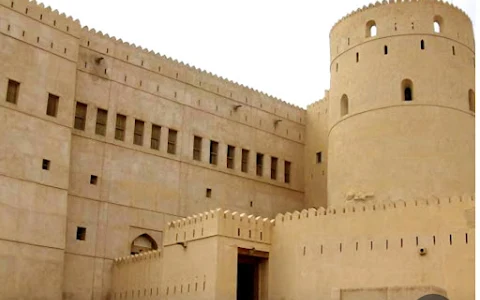 Al Mintarib Castle - حصن المنترب image