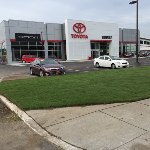 Toyota Dealer «Sunrise Toyota», reviews and photos, 3984 Sunrise Hwy, Oakdale, NY 11769, USA