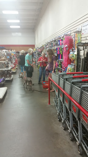 Pet Supply Store «Mounds Pet Food Warehouse», reviews and photos, 8311 University Ave, Middleton, WI 53562, USA