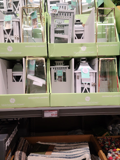 Supermarket «ALDI», reviews and photos, 761 E Dundee Rd, Palatine, IL 60074, USA