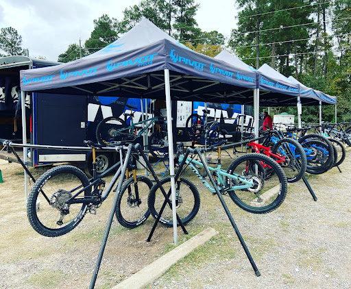 Bicycle Store «Blue Line Bike Labs», reviews and photos, 3302 White Oak Dr, Houston, TX 77007, USA