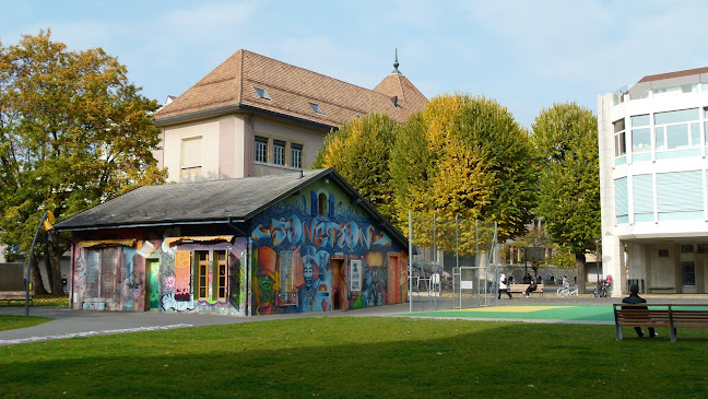 Rezensionen über School Mail in Genf - Schule