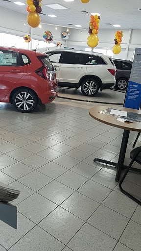 Honda Dealer «Honda BMW of Champaign», reviews and photos, 100 Burwash Ave, Savoy, IL 61874, USA