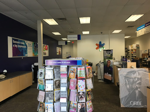 Print Shop «FedEx Office Print & Ship Center», reviews and photos, 41 Eisenhower Pkwy, Roseland, NJ 07068, USA