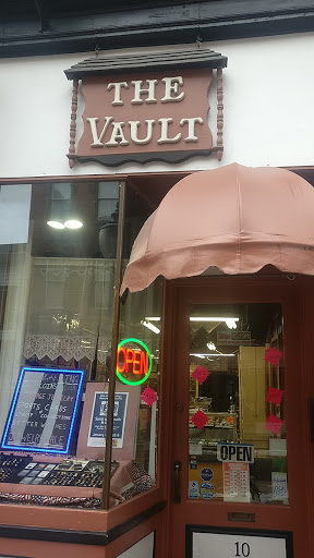 The Vault, 10 Caroline St, Saratoga Springs, NY 12866, USA, 