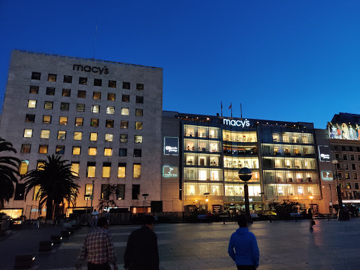 Shopping Mall «Union Square, San Francisco», reviews and photos, 333 Post St, San Francisco, CA 94108, USA