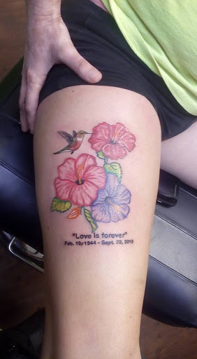 Tattoo Shop «Cadillac Custom Tattoo & Piercing», reviews and photos, 4710 Market St, Wilmington, NC 28405, USA