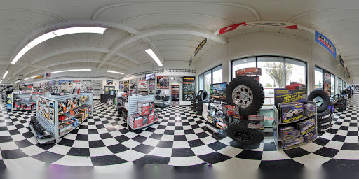 Truck Accessories Store «4 Wheel Parts - Portland - South Tabor», reviews and photos, 2700 SE 82nd Ave, Portland, OR 97266, USA