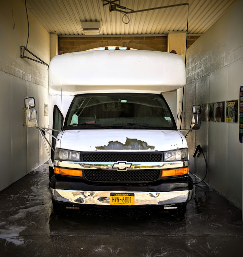 Hometown Pride Car Care & Storage en Hillsboro