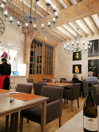 Atmosphère du Le Plessis - Restaurant traditionnel - Sasnières à Sasnières - n°2