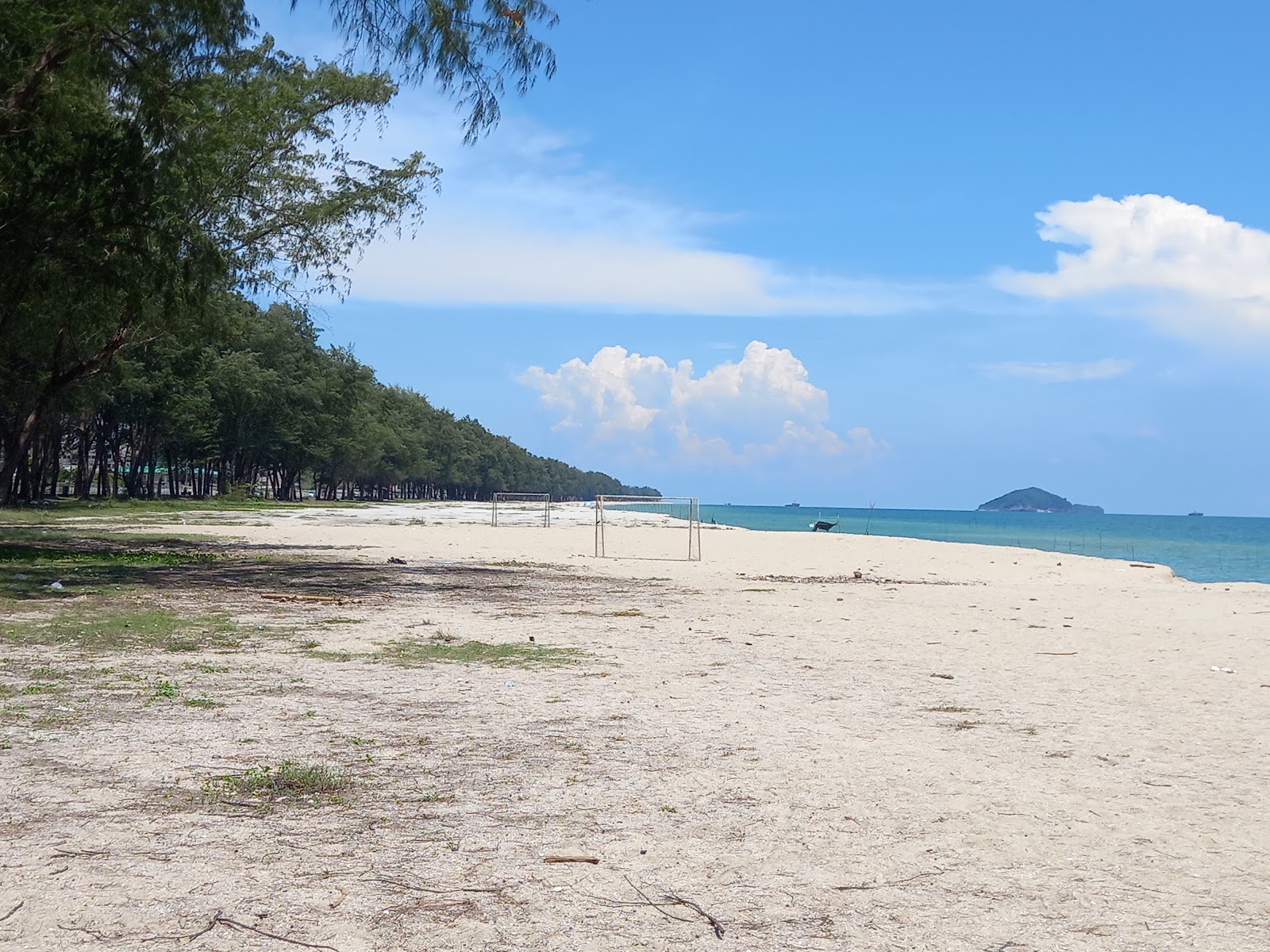 Kao Seng Beach'in fotoğrafı geniş bir kıyı şeridi ile birlikte