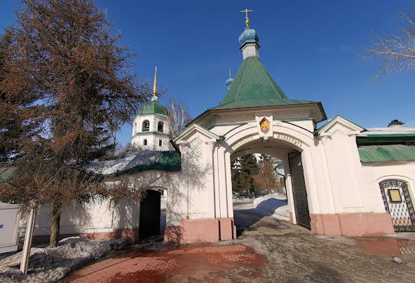 Башня Знаменского монастыря Курск