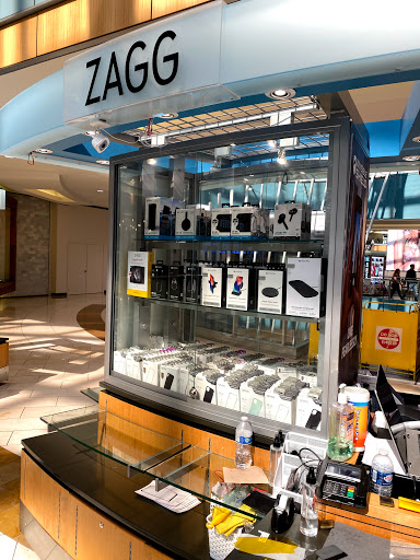 ZAGG at Dallas Galleria