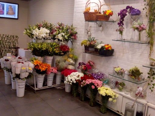 Ferns N Petals : Flower Delivery In Punjabi Bagh, Delhi