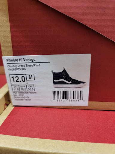 Shoe Store «DSW Designer Shoe Warehouse», reviews and photos, 8506 E 71st St, Tulsa, OK 74133, USA