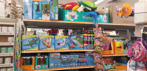 Dollar Store «FAMILY DOLLAR», reviews and photos, 508 W Chestnut St, Union City, IN 47390, USA