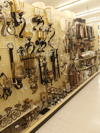 Craft Store «Hobby Lobby», reviews and photos, 840 E Rollins Rd, Round Lake Beach, IL 60073, USA