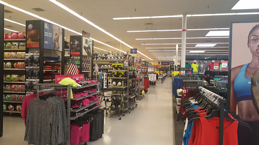 Sporting Goods Store «Academy Sports + Outdoors», reviews and photos, 1101 W Arbrook Blvd, Arlington, TX 76015, USA