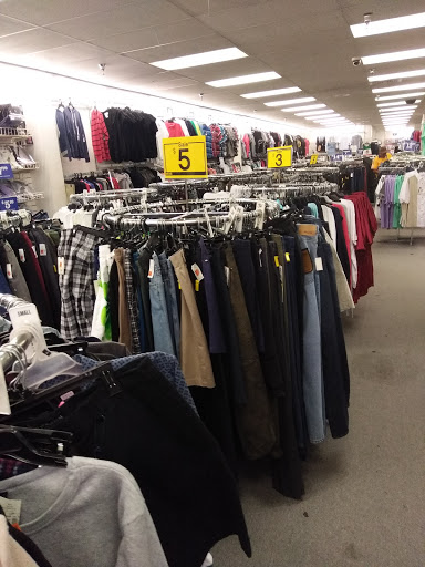 Discount Store «Fallas Paredes Discount Stores», reviews and photos, 1222 Shaver St, Pasadena, TX 77506, USA