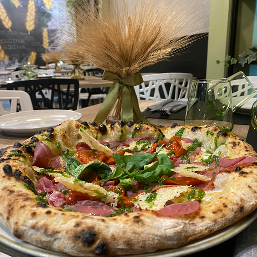 Regina Farina Pizzeria in Portici, Città Metropolitana di Napoli