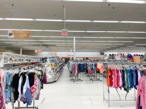 Thrift Store «B-thrifty - The Super Thrift Store», reviews and photos, 13412 Jefferson Davis Hwy, Woodbridge, VA 22191, USA