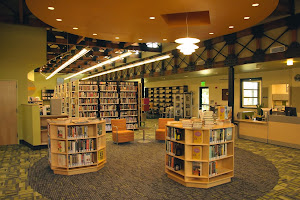 Twin Oaks Branch, Austin Public Library