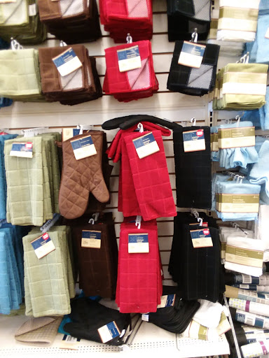 Dollar Store «Dollar Tree», reviews and photos, 3092 N Eastman Rd Ste 102, Longview, TX 75605, USA