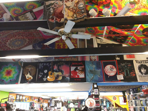 Boutique «Old Glory Boutique», reviews and photos, 1804 Boston Post Rd, Old Saybrook, CT 06475, USA