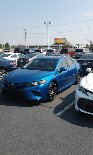 Car Dealer «Toyota of Muncie», reviews and photos, 3311 N Nebo Rd, Muncie, IN 47304, USA