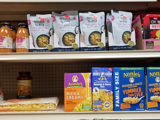 Grocery Store «Champion Grocery», reviews and photos, 1175 NW Gilman Blvd, Issaquah, WA 98027, USA