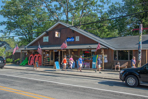 Variety Store «Totem Shop», reviews and photos, 6521 Western Ave, Glen Arbor, MI 49636, USA