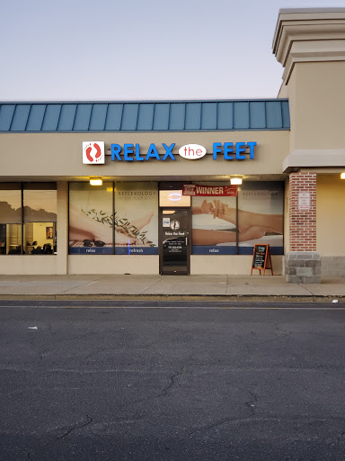 Shopping Mall «Fairfield Shopping Center», reviews and photos, 5322 Lord Dunmore Ct, Virginia Beach, VA 23464, USA