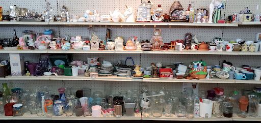 Thrift Store «St. Vincent de Paul», reviews and photos, 575 Rainier Ave N, Renton, WA 98057, USA