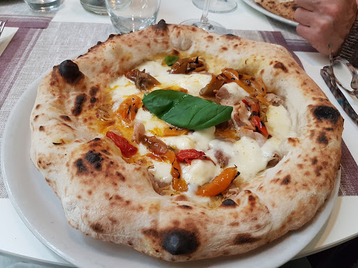 Tre Farine in Caserta, Provincia di Caserta