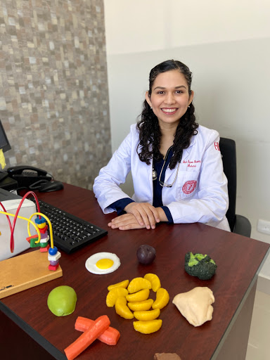 Dra. Karla Hernández, Endocrinóloga Pediatra