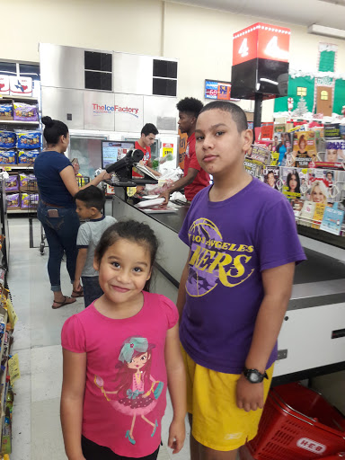 Grocery Store «H-E-B Grocery», reviews and photos, 3401 Gulfway Dr, Port Arthur, TX 77642, USA