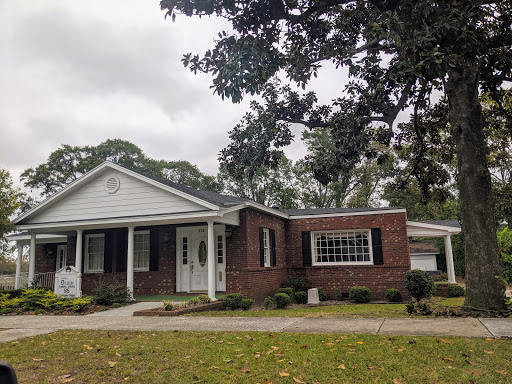 Funeral Home «Adkins-Drain Funeral Services», reviews and photos, 515 S 8th St, Wilmington, NC 28401, USA