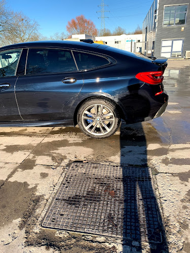 American Car Wash - Autowasstraat