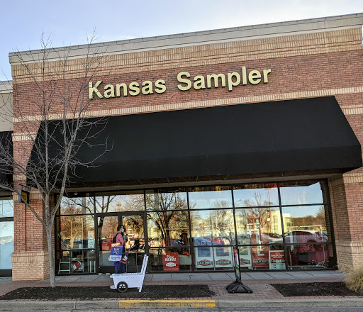 Shopping Mall «Town Center Plaza», reviews and photos, 5000 W 119th St, Leawood, KS 66209, USA