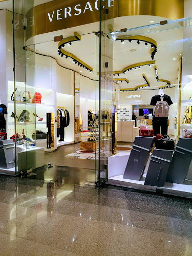VERSACE - Clothing store