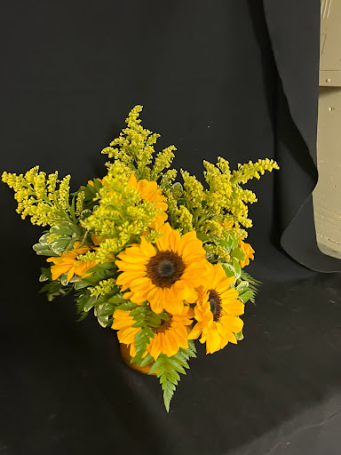 Florist «Fairview Flower Shop», reviews and photos, 1026 Sycamore Dr, Decatur, GA 30030, USA