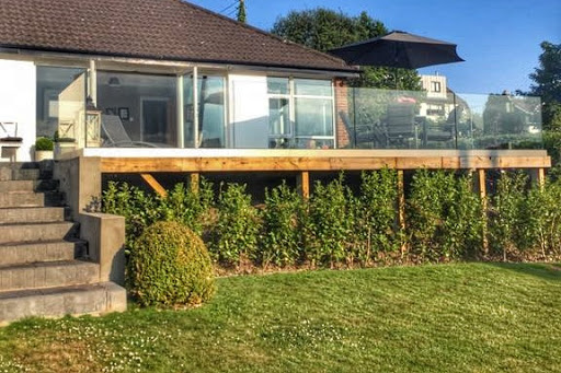 Greenscape ni outdoors design & build.