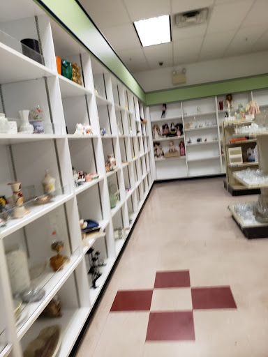 Dollar Store «Dollar Tree», reviews and photos, 823 N Broad St, Middletown, DE 19709, USA