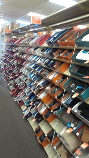 Shoe Store «Payless ShoeSource», reviews and photos, 4089 W Broad St, Columbus, OH 43228, USA