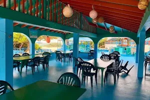 Big Bamboo Beach Bar & Restaurant image