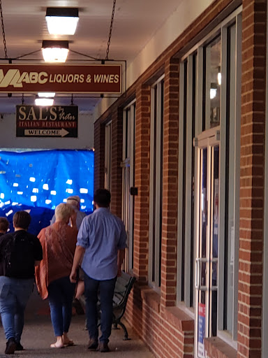 Virginia ABC Store, 1246 Richmond Rd, Williamsburg, VA 23185, USA, 