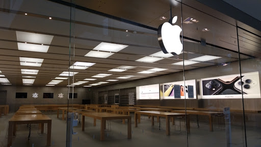 Computer Store «Apple Millenia», reviews and photos, 4200 Conroy Rd, Orlando, FL 32839, USA